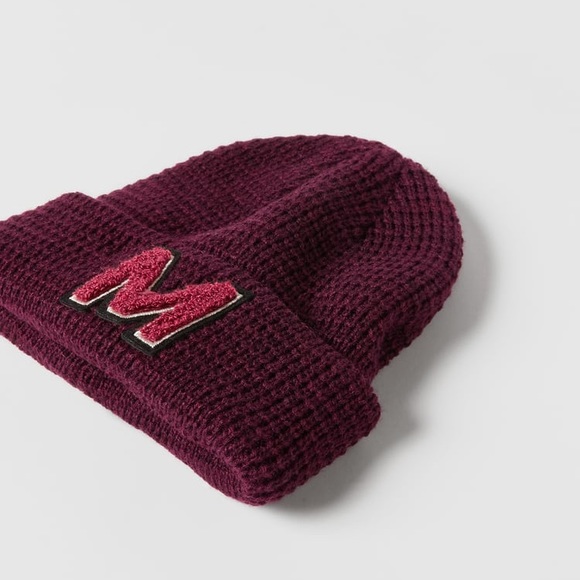 NWT Zara 3-5Y knit hat with initial M - Picture 2 of 2